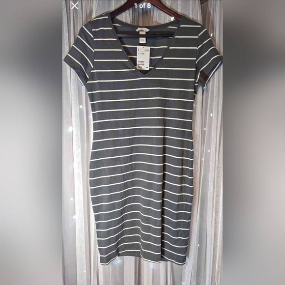 H&M Dresses & Skirts - New H&M Gray & White Striped T-shirt Dress Size Medium New NWT Casual